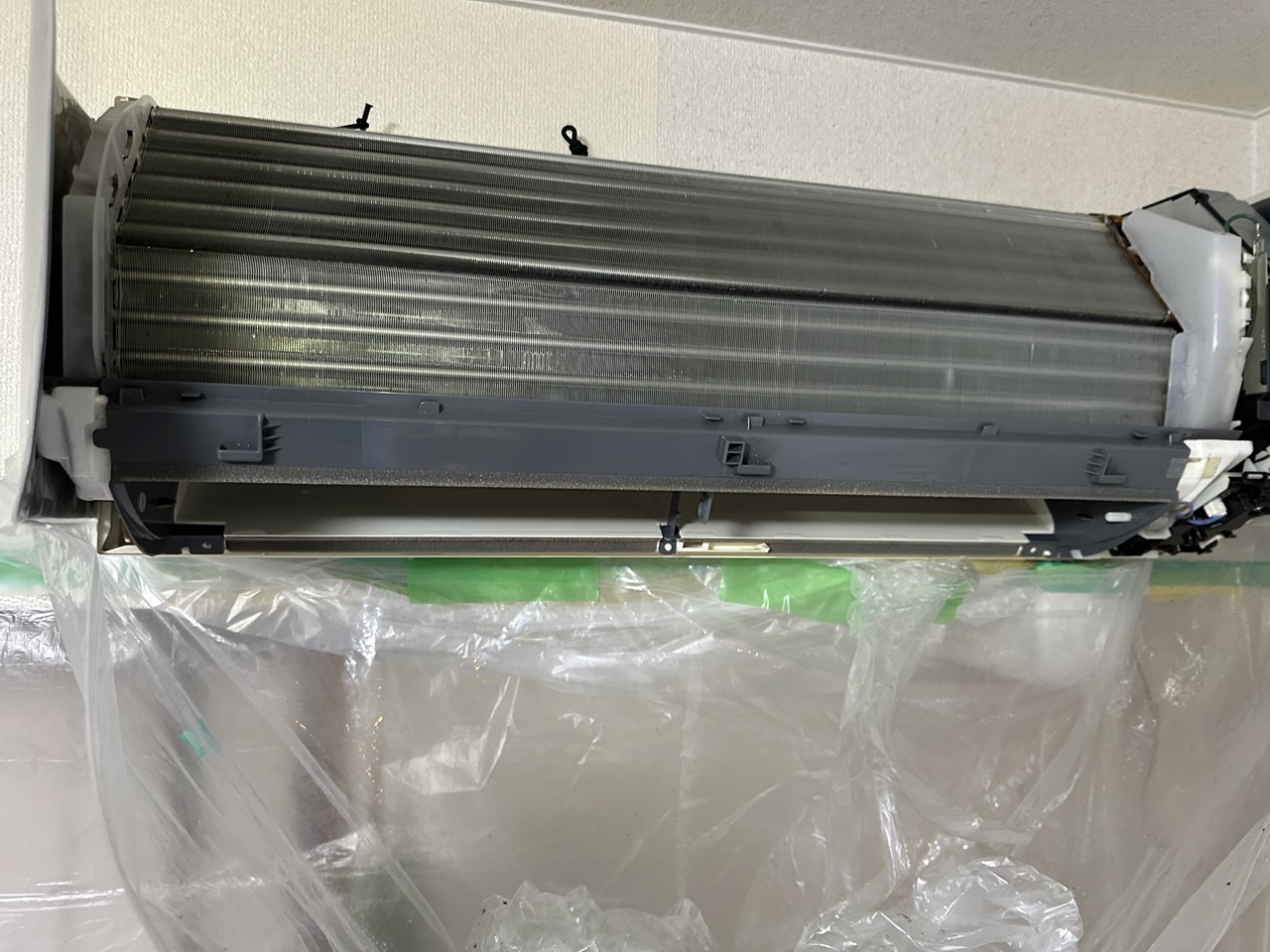 洗浄後の熱交換器綺麗になった