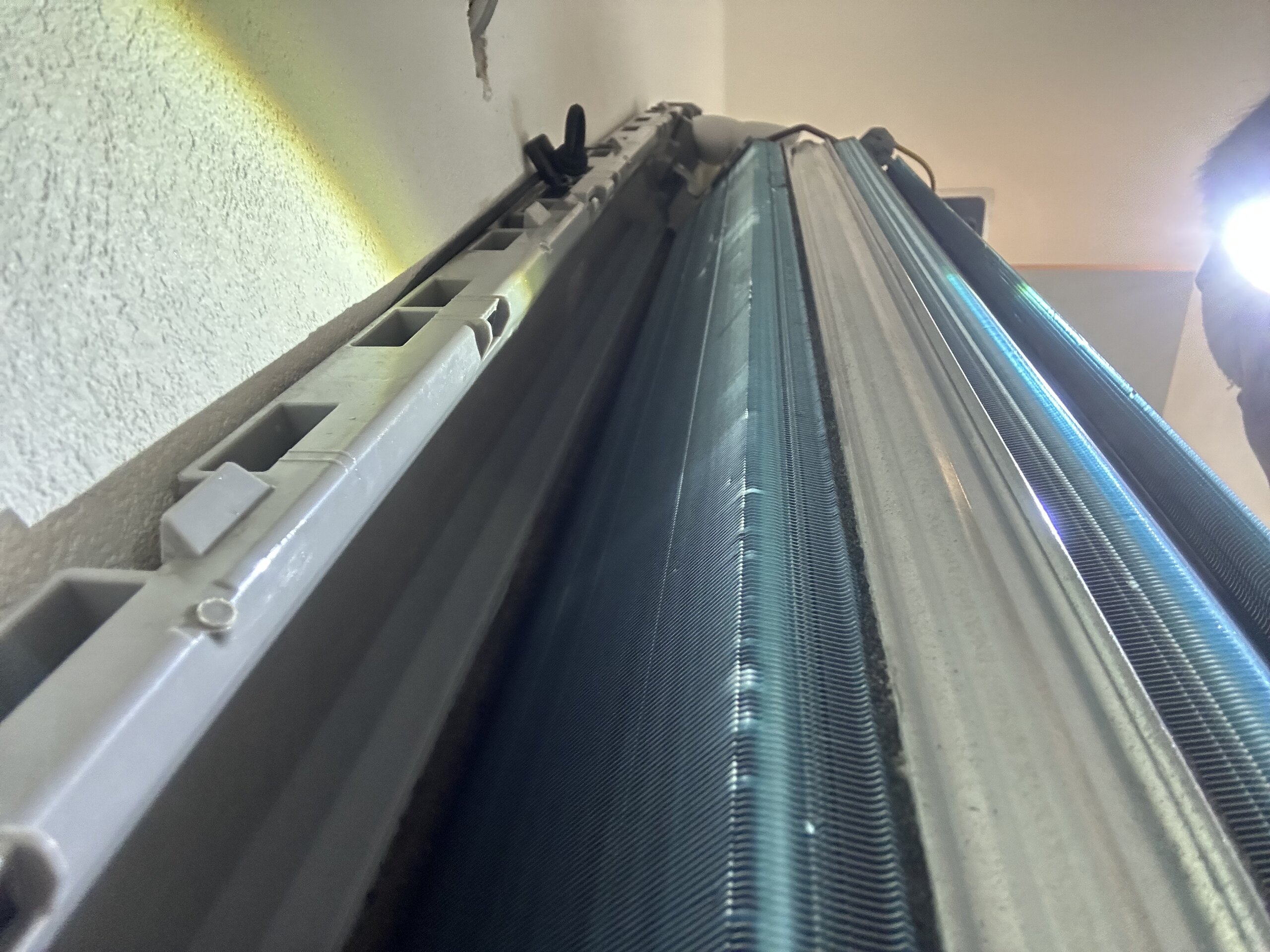 アルミフィン裏の汚れも綺麗に洗浄!