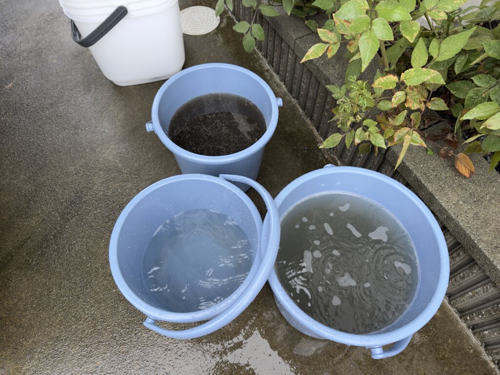汚れた排水-